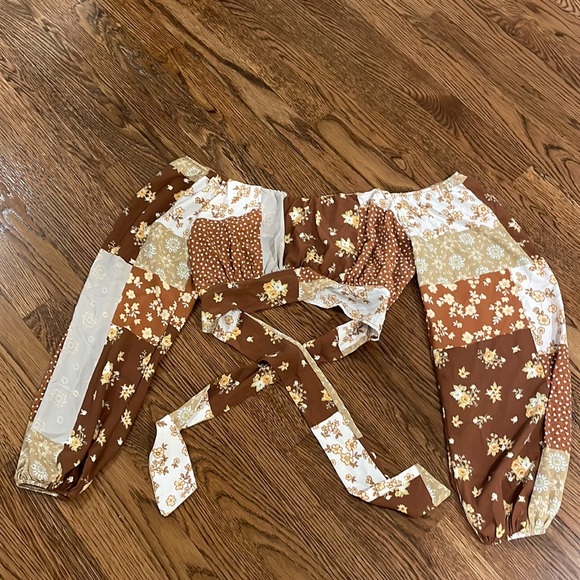 Altar’d State Long Sleeve Crop Top - Picture 2 of 6